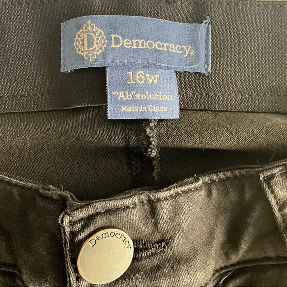 Democracy Black Denim Jeans - Picture 2 of 3